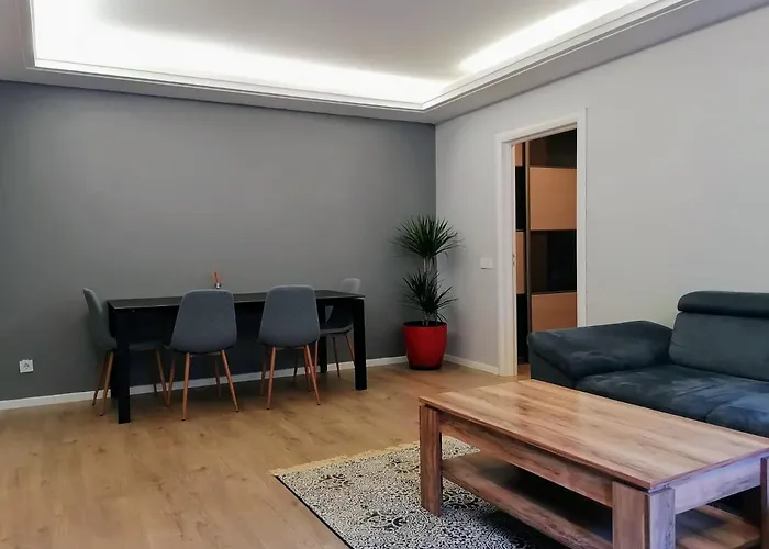 Baron's Old Town דירה *